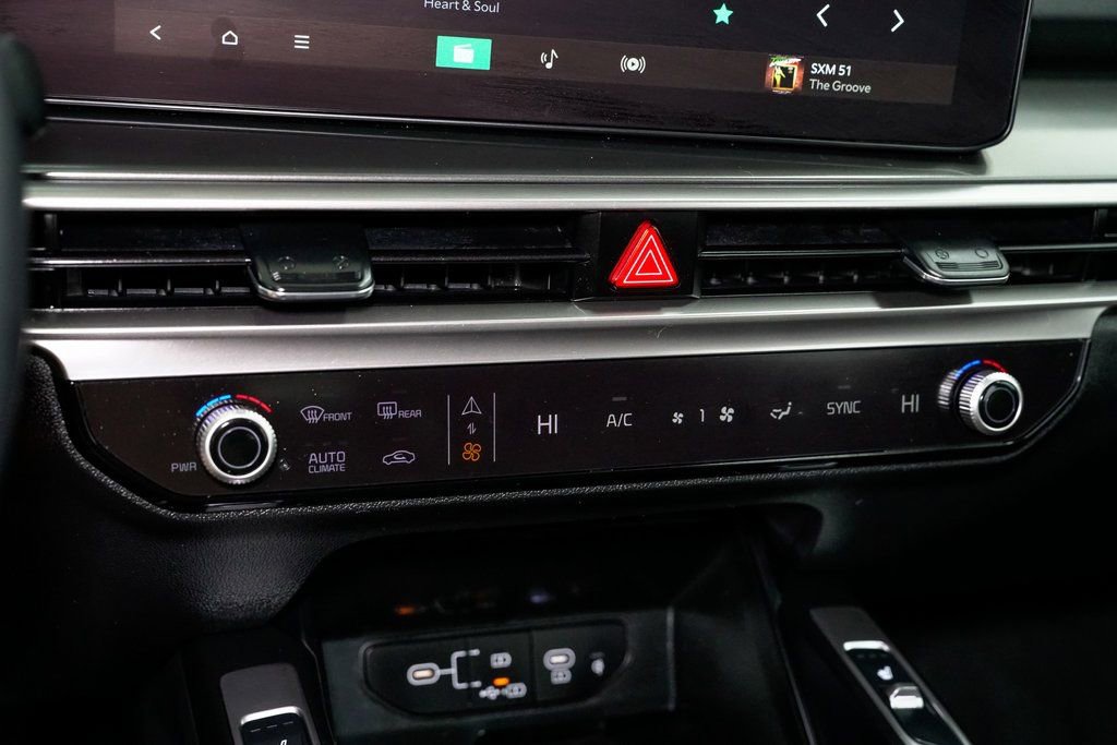 Used 2025 Kia Sorento S image 20