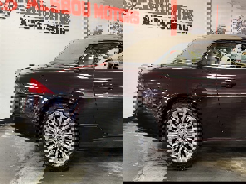 Used 2011 Jaguar XK Convertible image 8