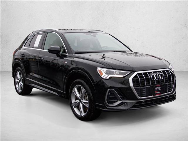 Used 2024 Audi Q3 2.0T Premium Plus image 3
