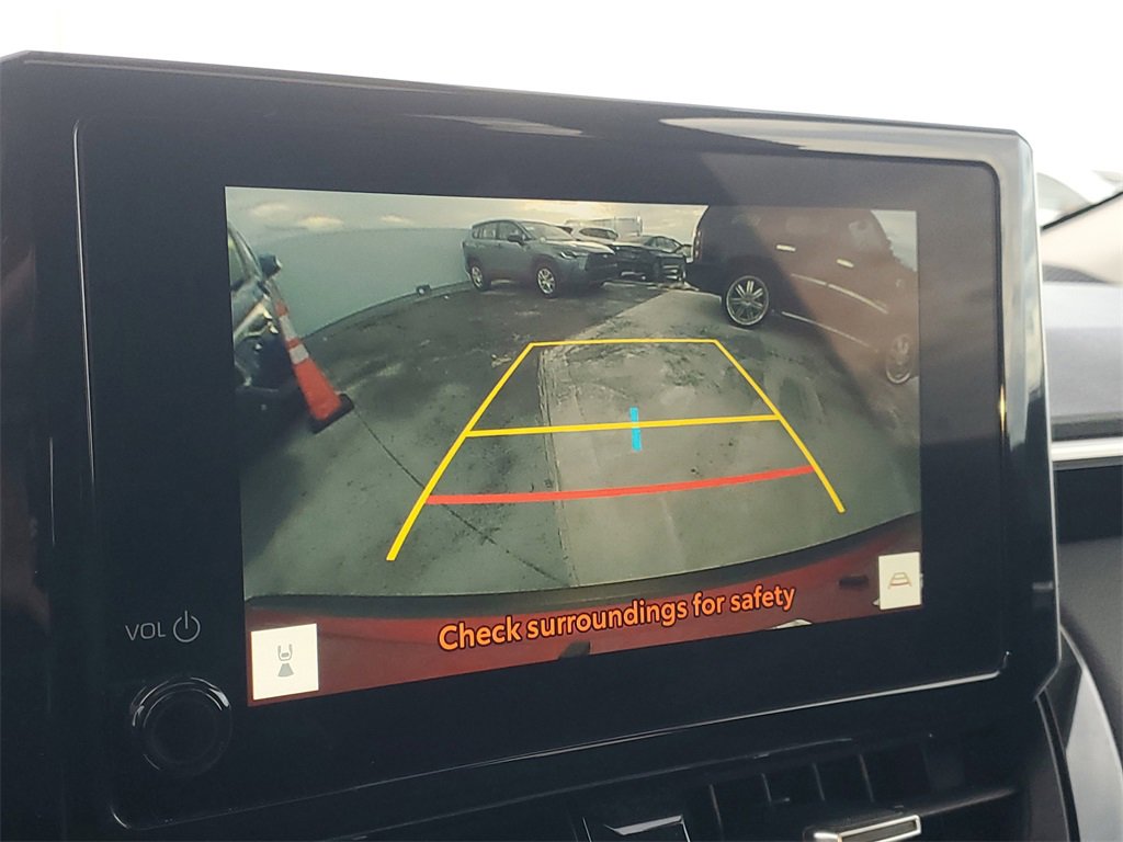 Used 2023 Toyota Corolla Cross XLE image 28