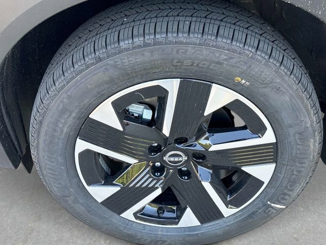 New 2026 Nissan Kicks SV w/ Cold Weather Package AWD/4WD image 10