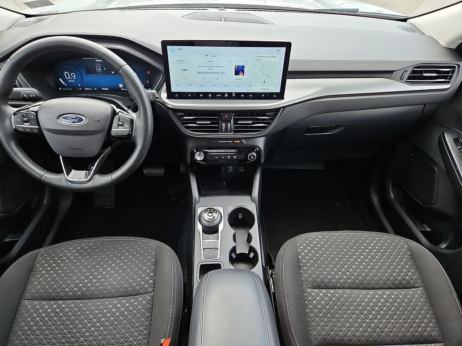Used 2023 Ford Escape Active w/ Tech Pack #2 FWD image 3