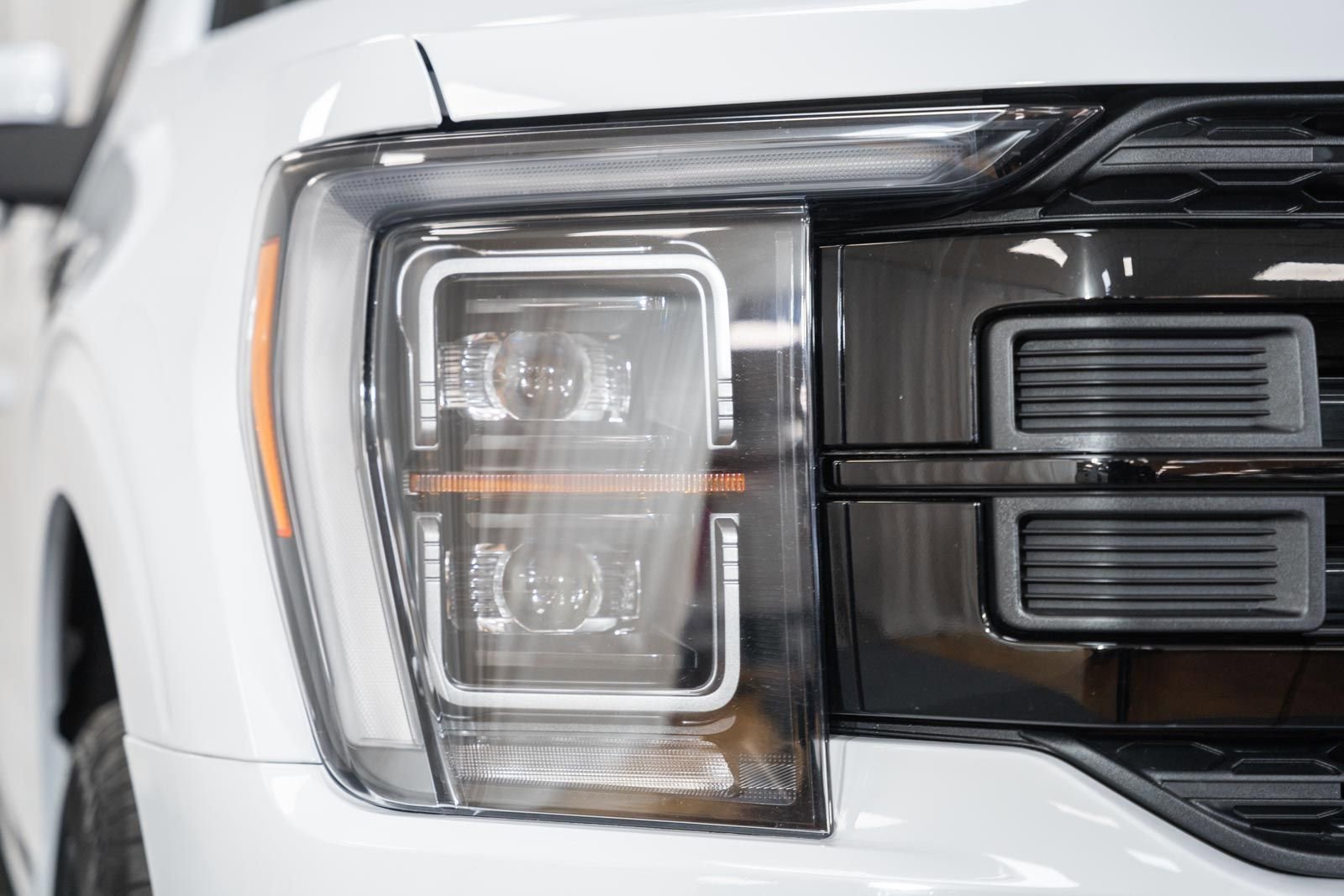 Certified 2023 Ford F150 Lariat w/ Equipment Group 502A High image 14