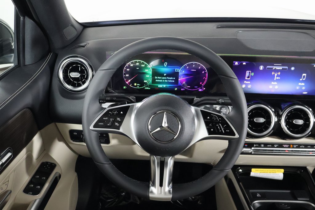 New 2026 Mercedes-Benz GLB 250 image 3