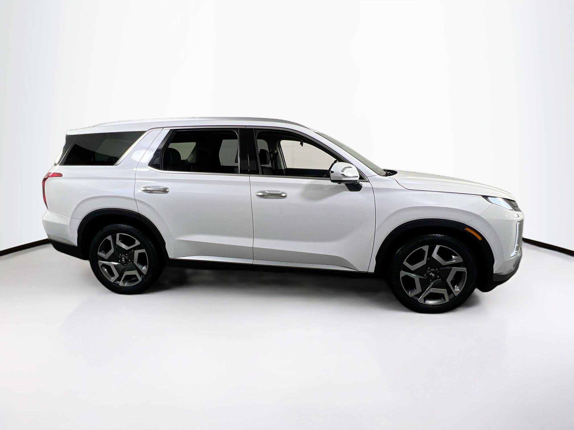 Used 2023 Hyundai Palisade SEL w/ Premium Package AWD/4WD image 4