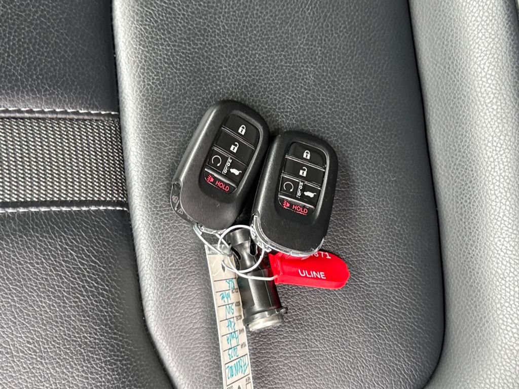 Used 2023 Honda Pilot Touring image 29