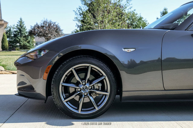 Used 2017 MAZDA MX-5 Miata RF Grand Touring RWD image 4