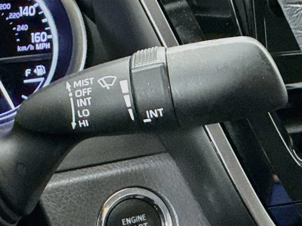 Used 2021 Toyota Camry XLE FWD image 13