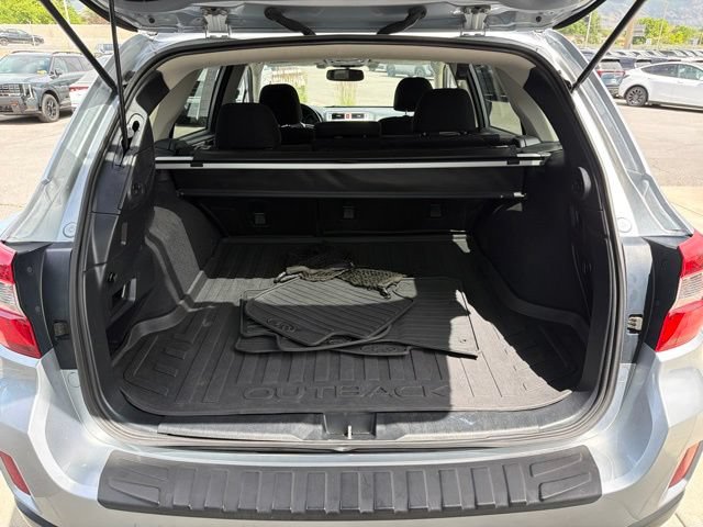 Used 2016 Subaru Outback 2.5i Premium AWD/4WD image 27