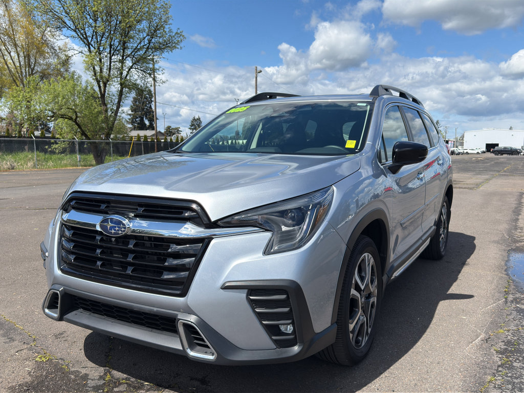 Used 2025 Subaru Ascent Touring w/ Popular Package #1 AWD/4WD image 4