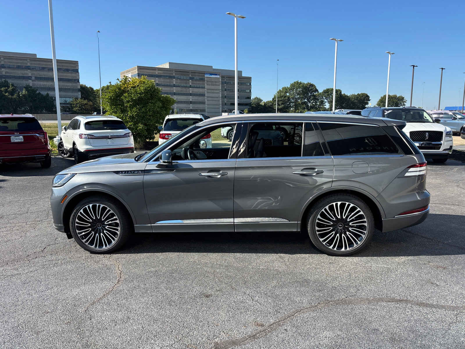 New 2025 Lincoln Aviator Black Label image 4