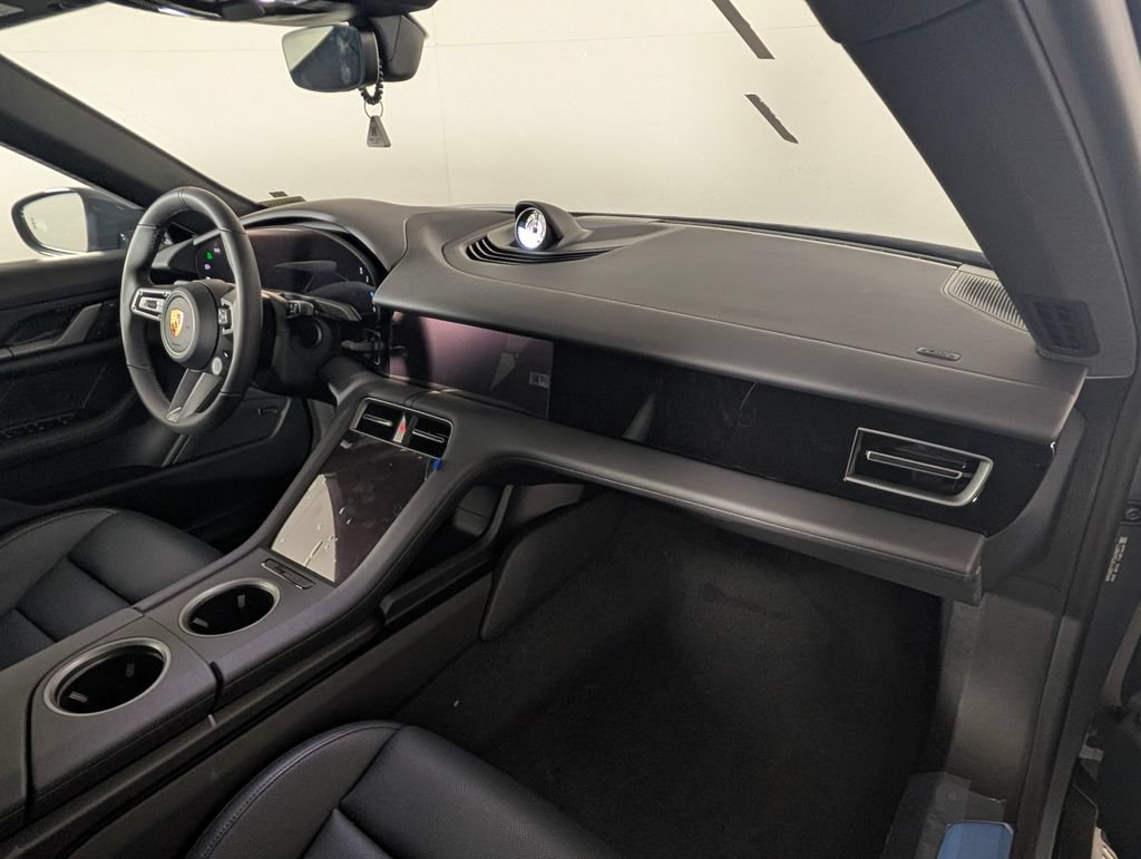 New 2026 Porsche Taycan 4S AWD/4WD image 20