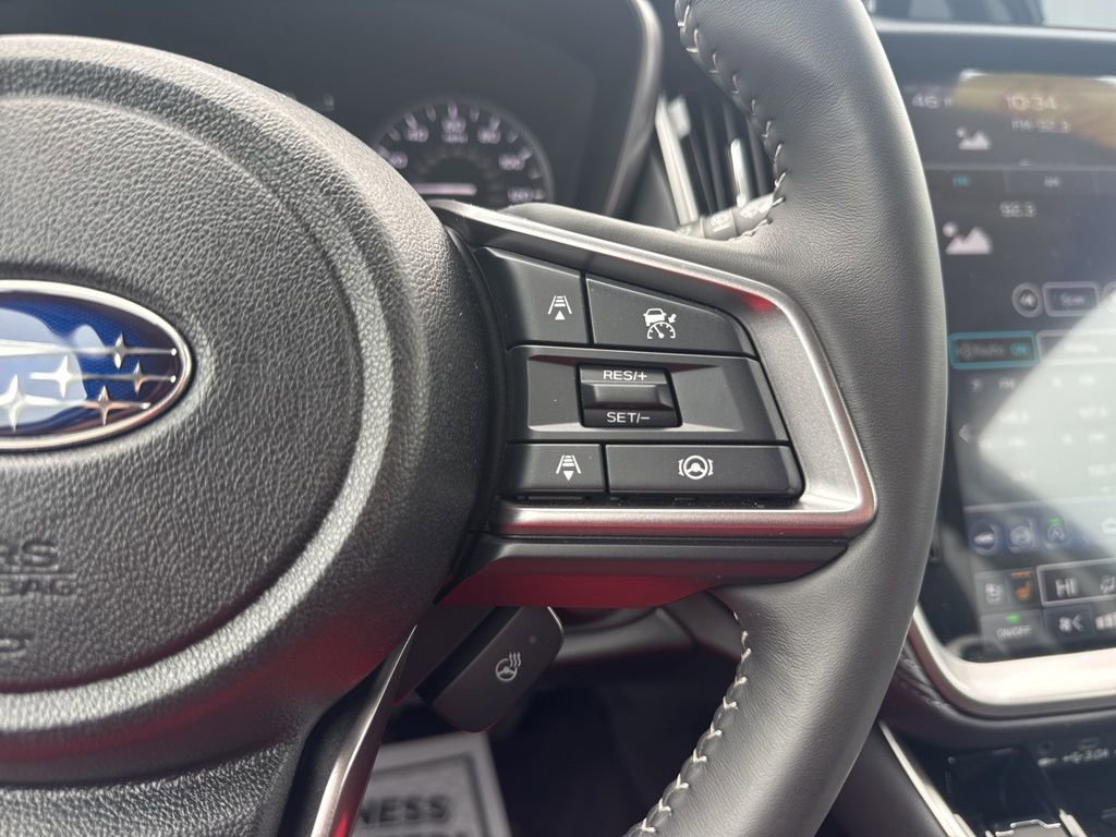 Used 2025 Subaru Outback Touring AWD/4WD image 9