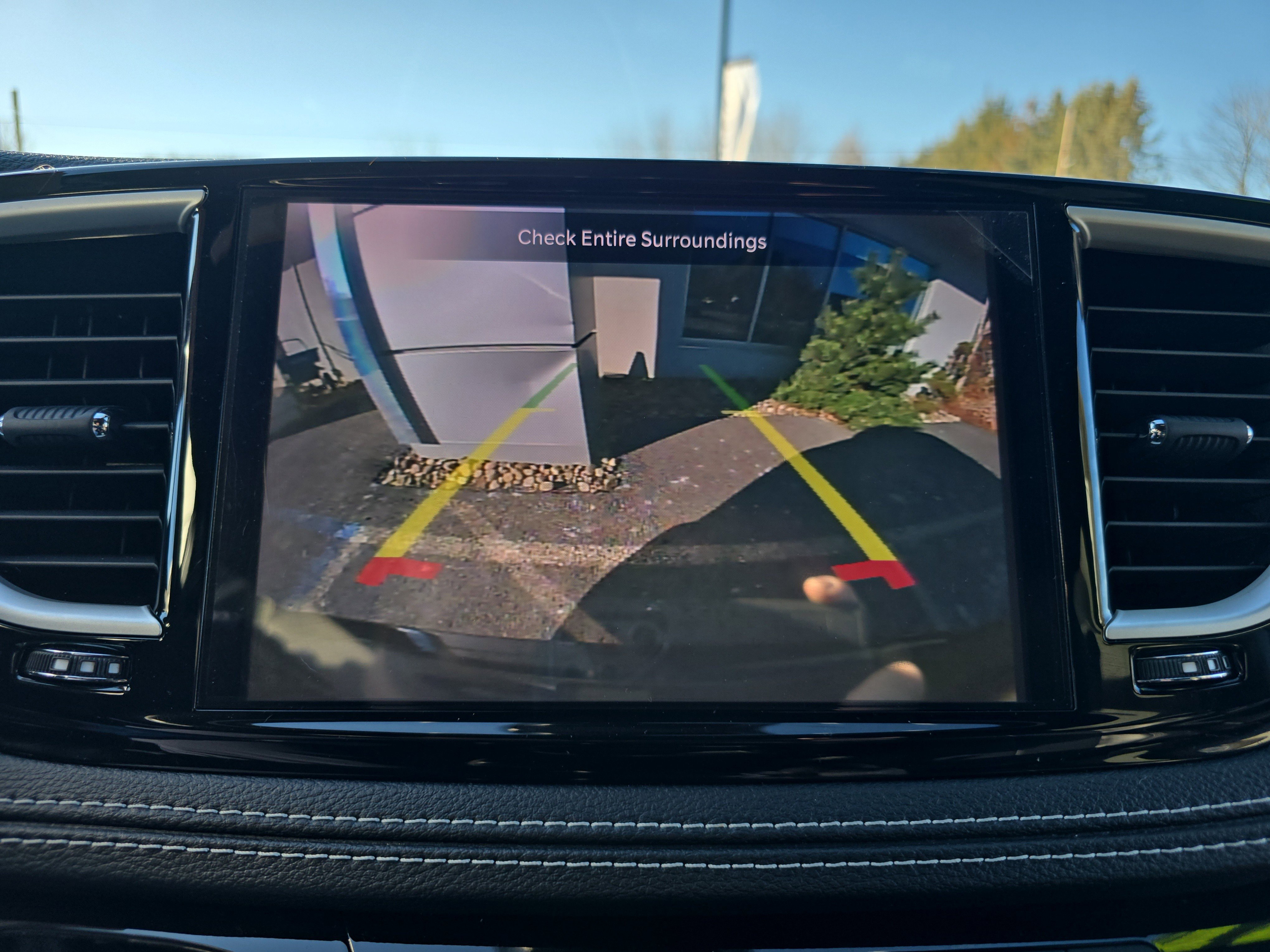 Used 2021 Chrysler Pacifica Touring-L w/ S Appearance Package image 28