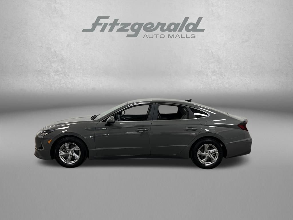 Used 2020 Hyundai Sonata SE FWD image 2