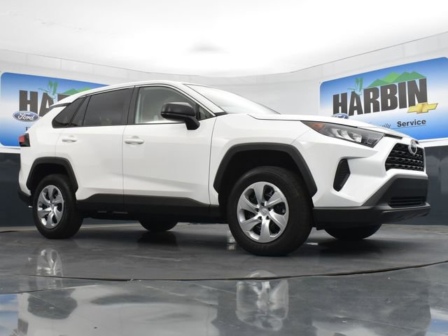 Used 2022 Toyota RAV4 LE image 23