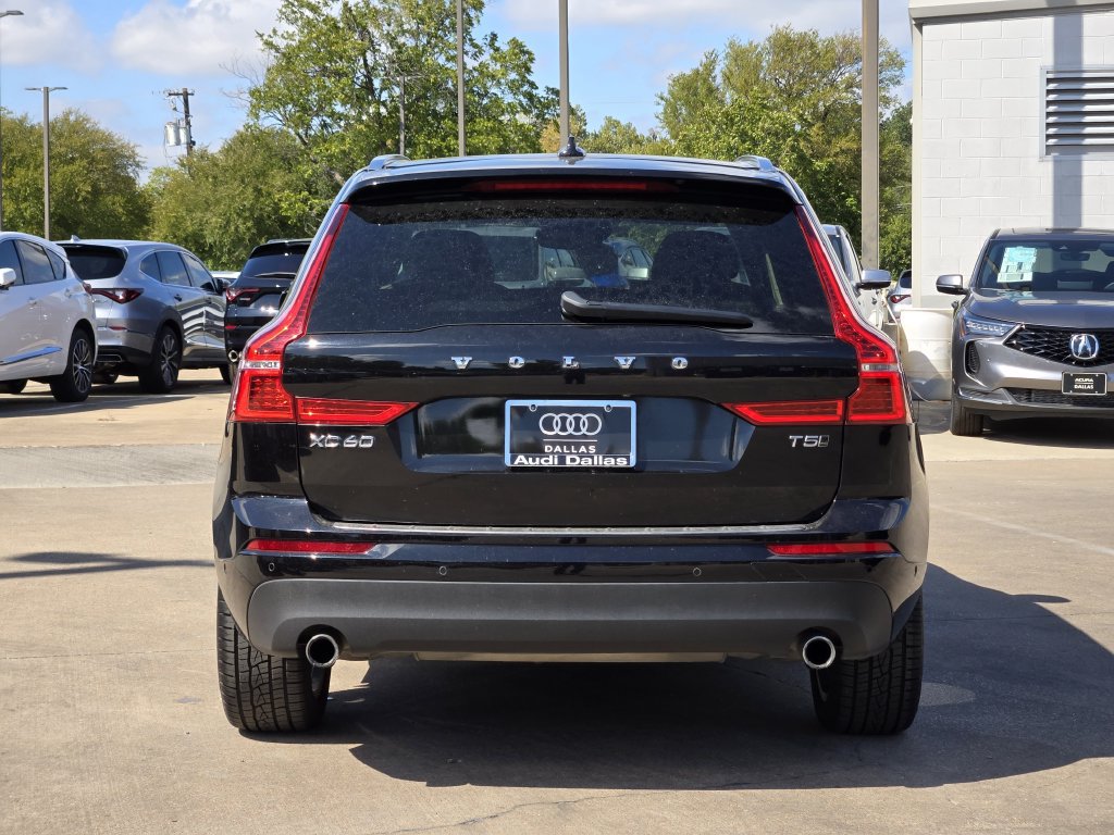 Used 2018 Volvo XC60 T5 Momentum w/ Convenience Package AWD/4WD image 9