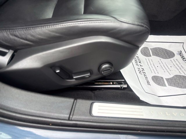 Used 2019 Volvo S60 T5 Momentum w/ Premium Package FWD image 11