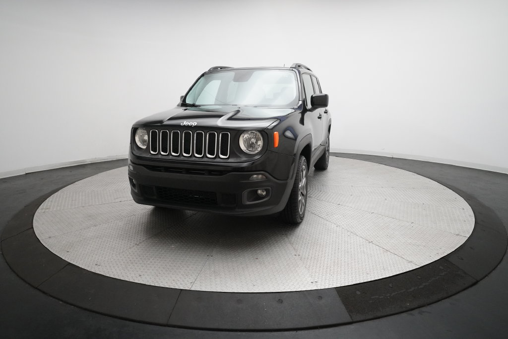 Used 2017 Jeep Renegade Latitude w/ Cold Weather Group AWD/4WD image 12