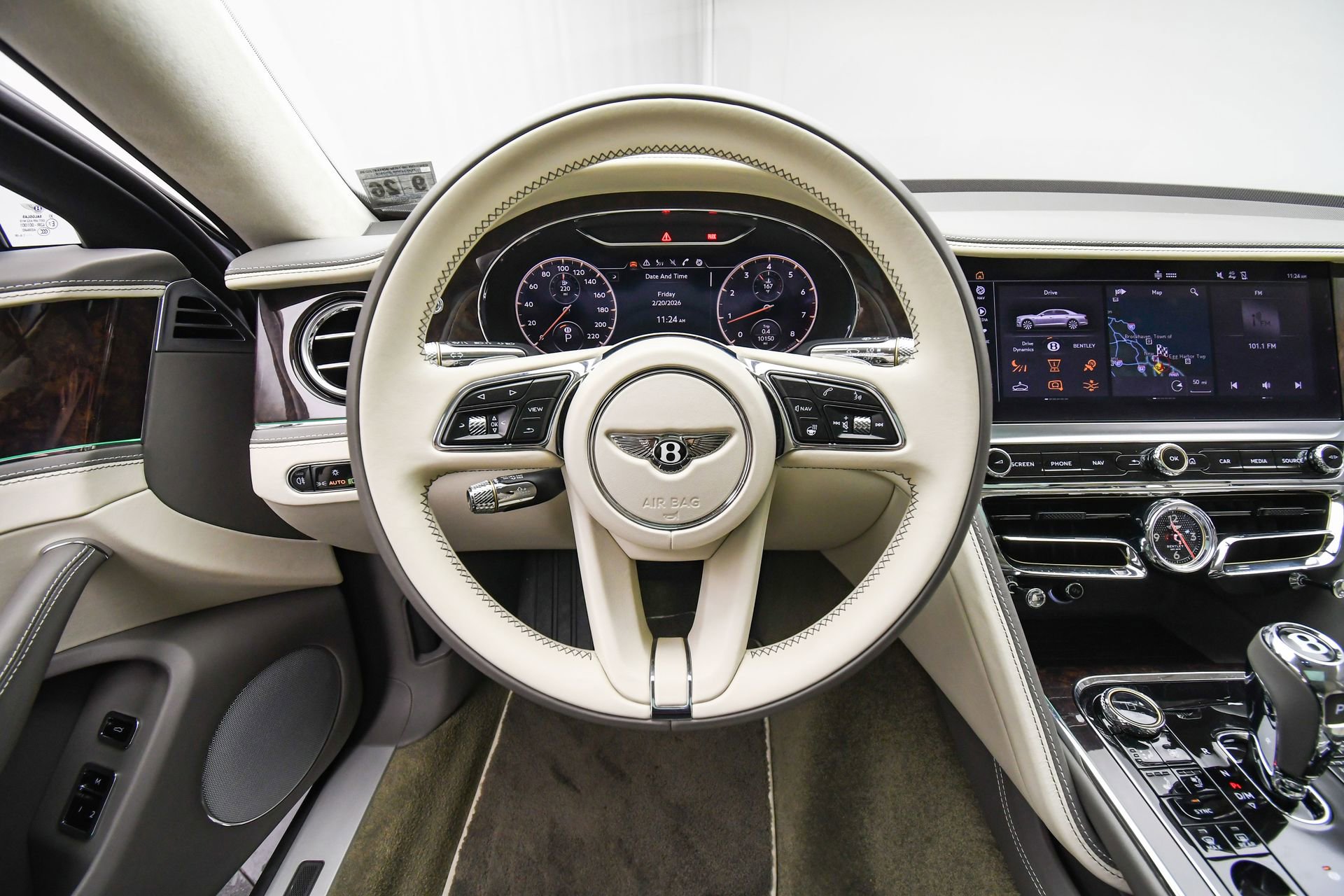 Used 2022 Bentley Flying Spur V8 image 15