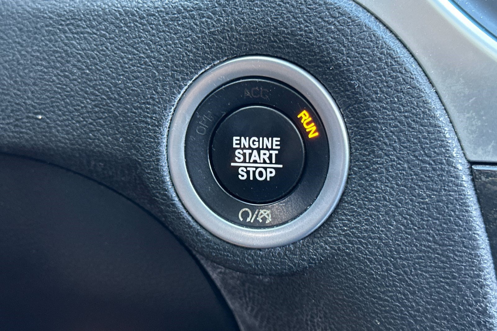 Used 2018 Chrysler 300 Limited w/ Safetytec Plus Group RWD image 33