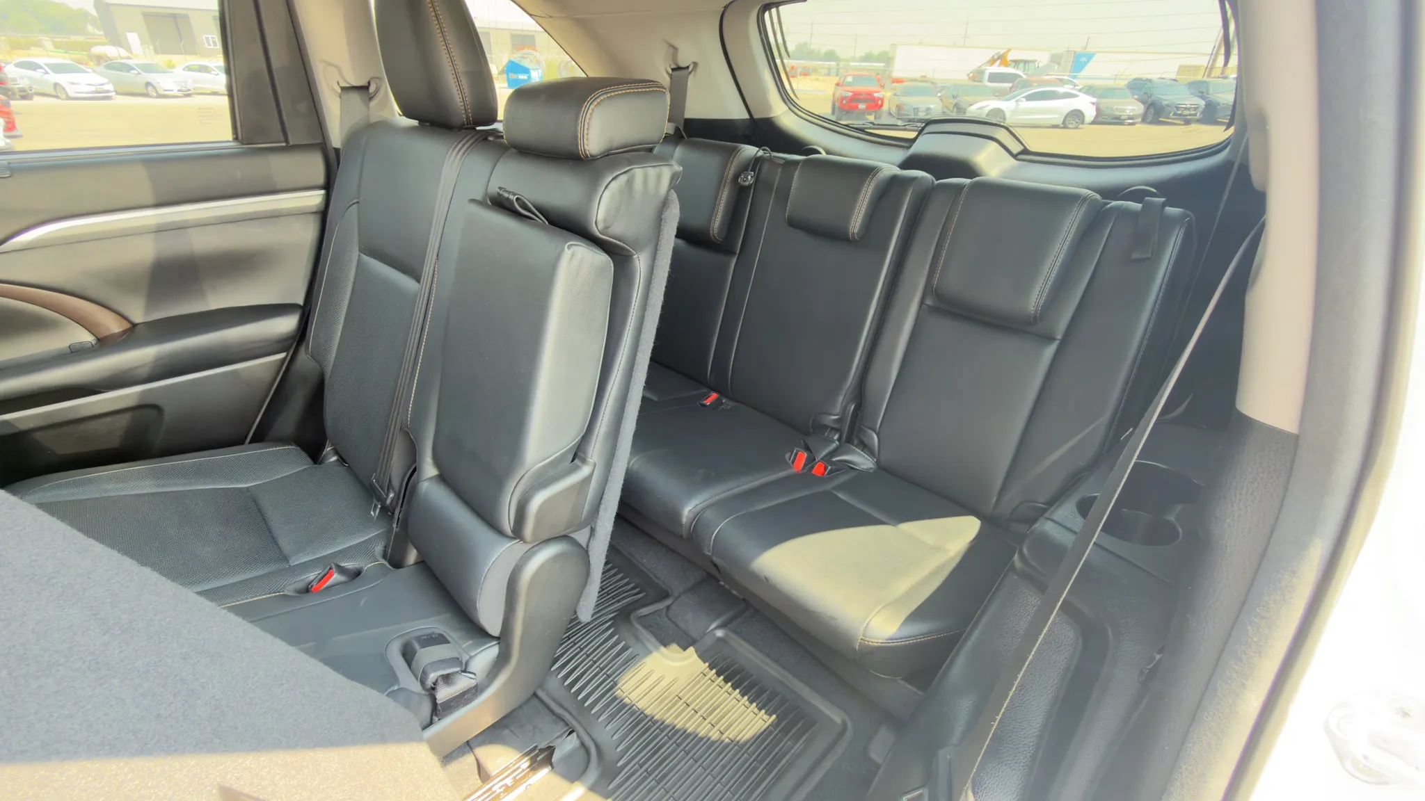 Used 2018 Toyota Highlander Limited AWD/4WD image 18