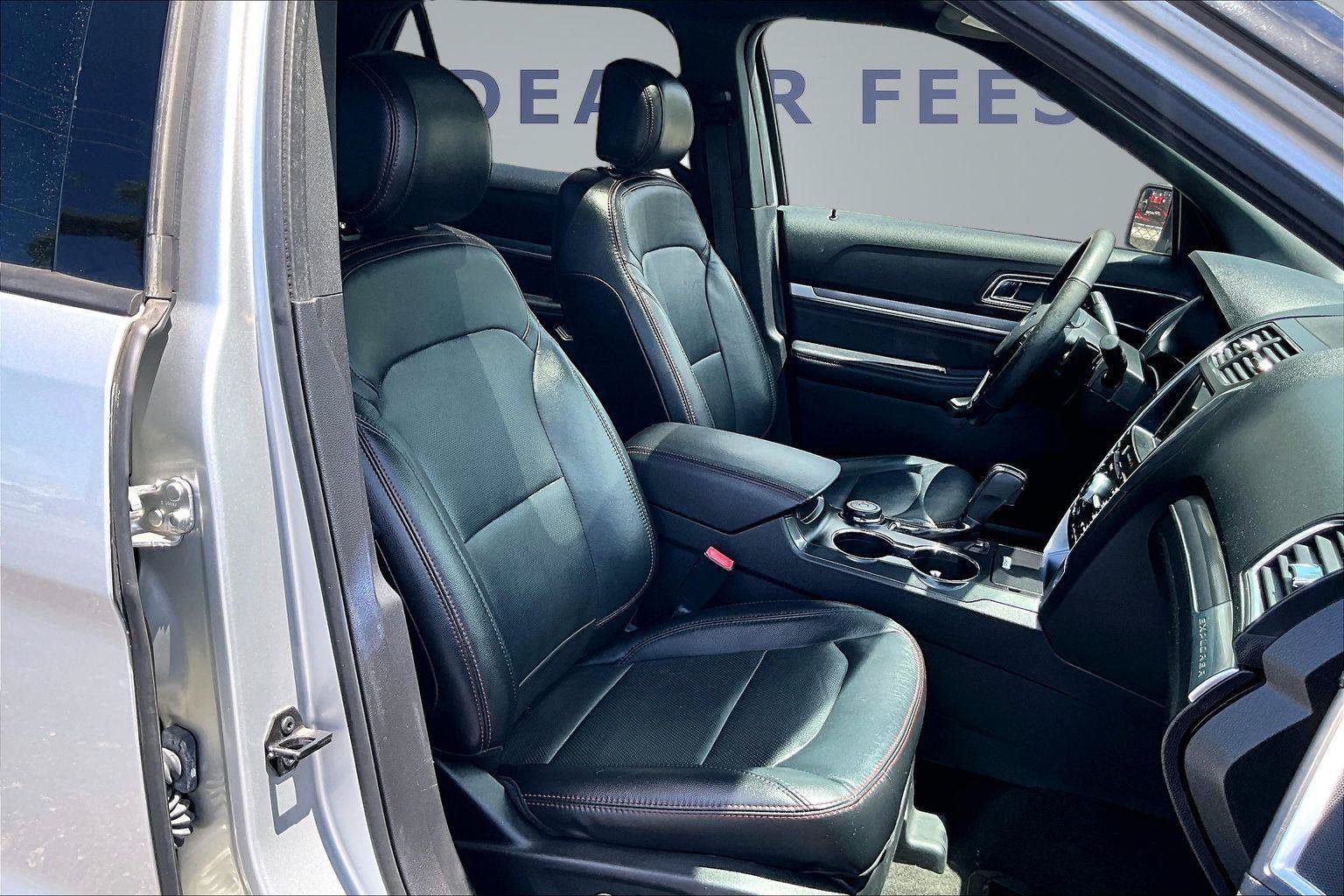 Used 2017 Ford Explorer Sport AWD/4WD image 30