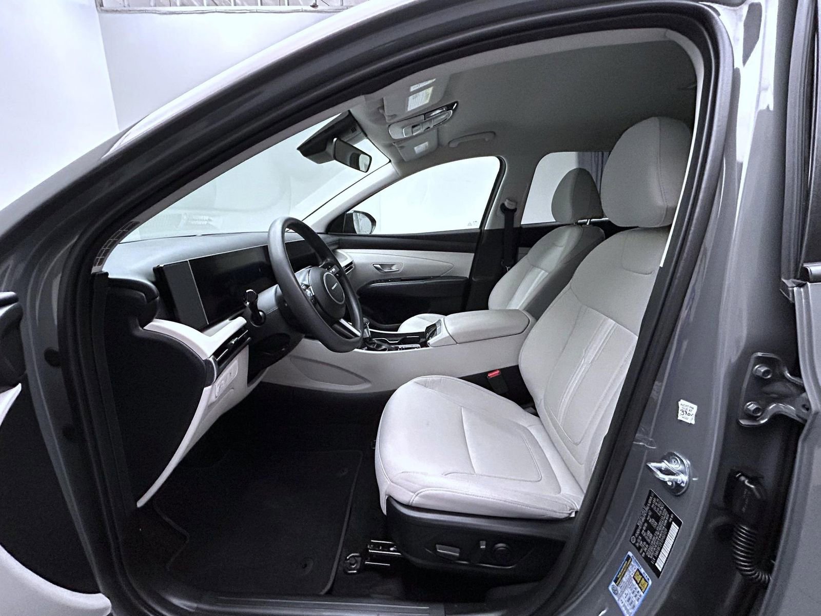 Used 2025 Hyundai Tucson SEL AWD/4WD image 10