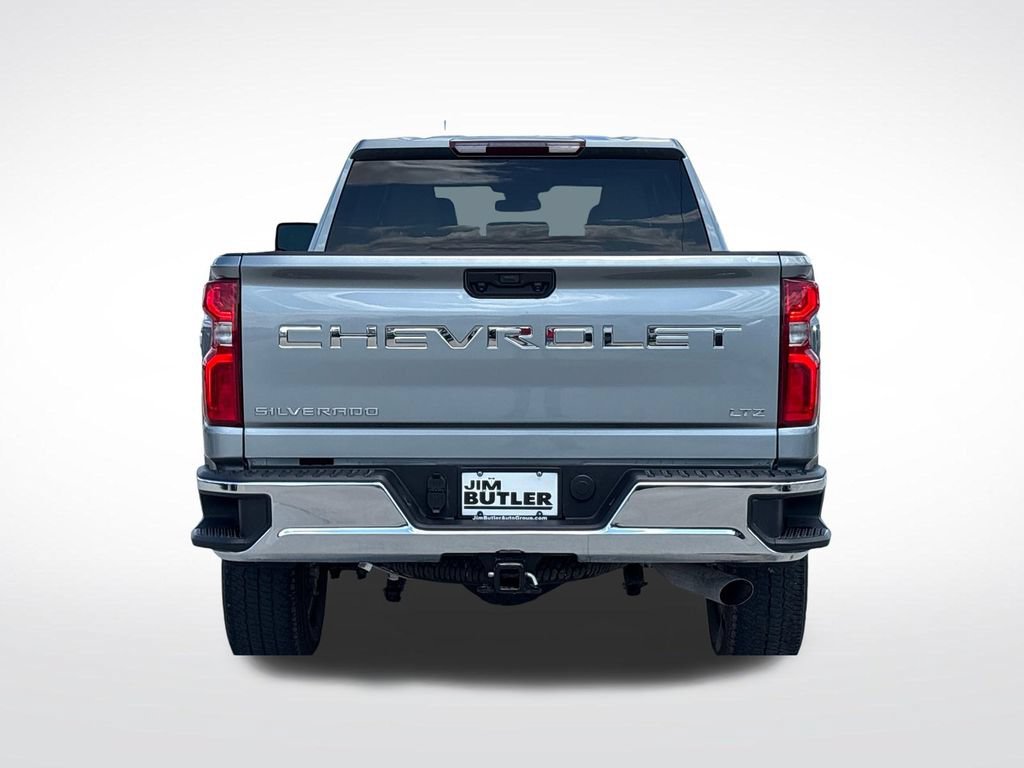 Used 2024 Chevrolet Silverado 3500 LTZ AWD/4WD image 7