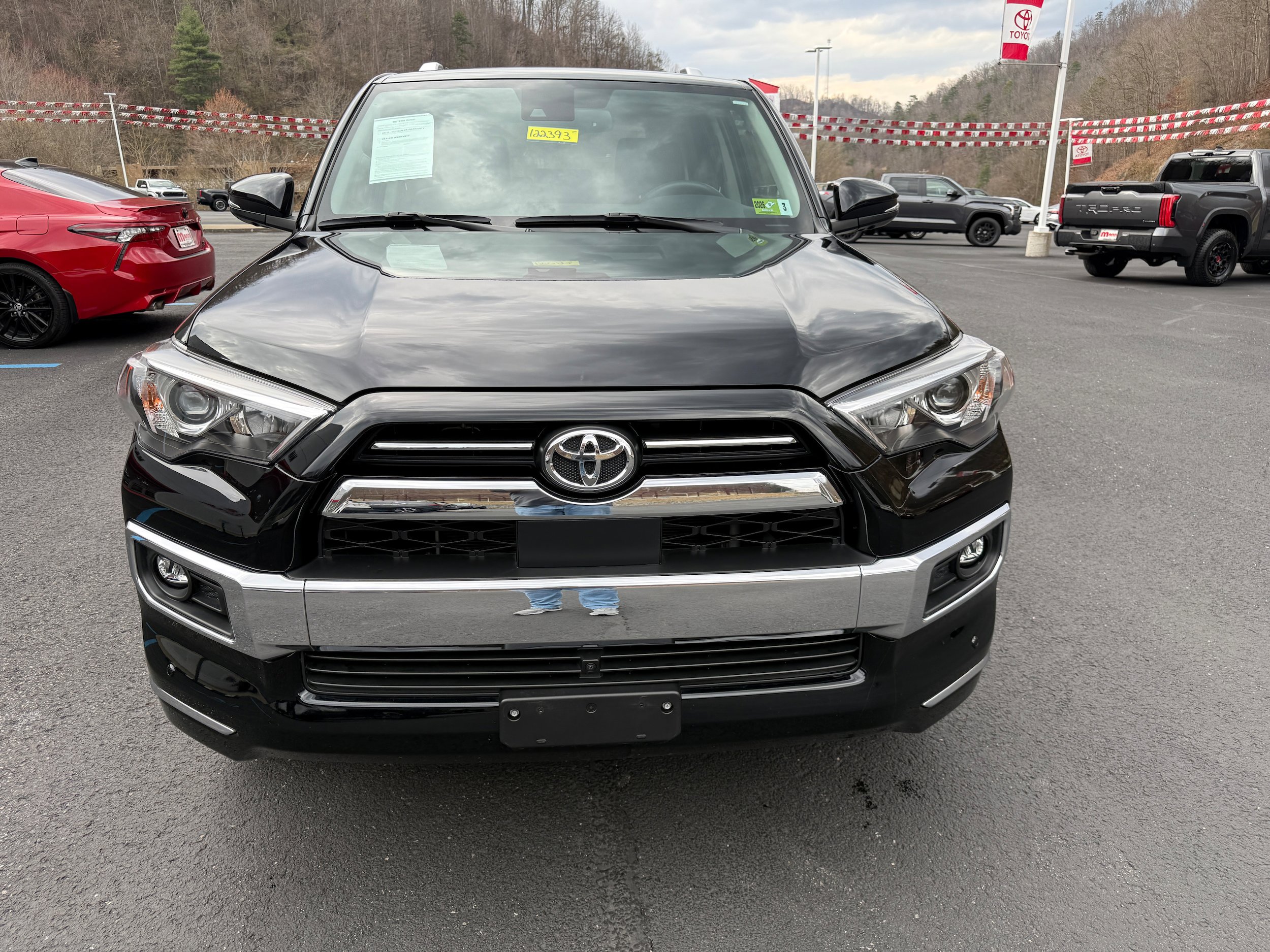 Used 2023 Toyota 4Runner Limited AWD/4WD image 4