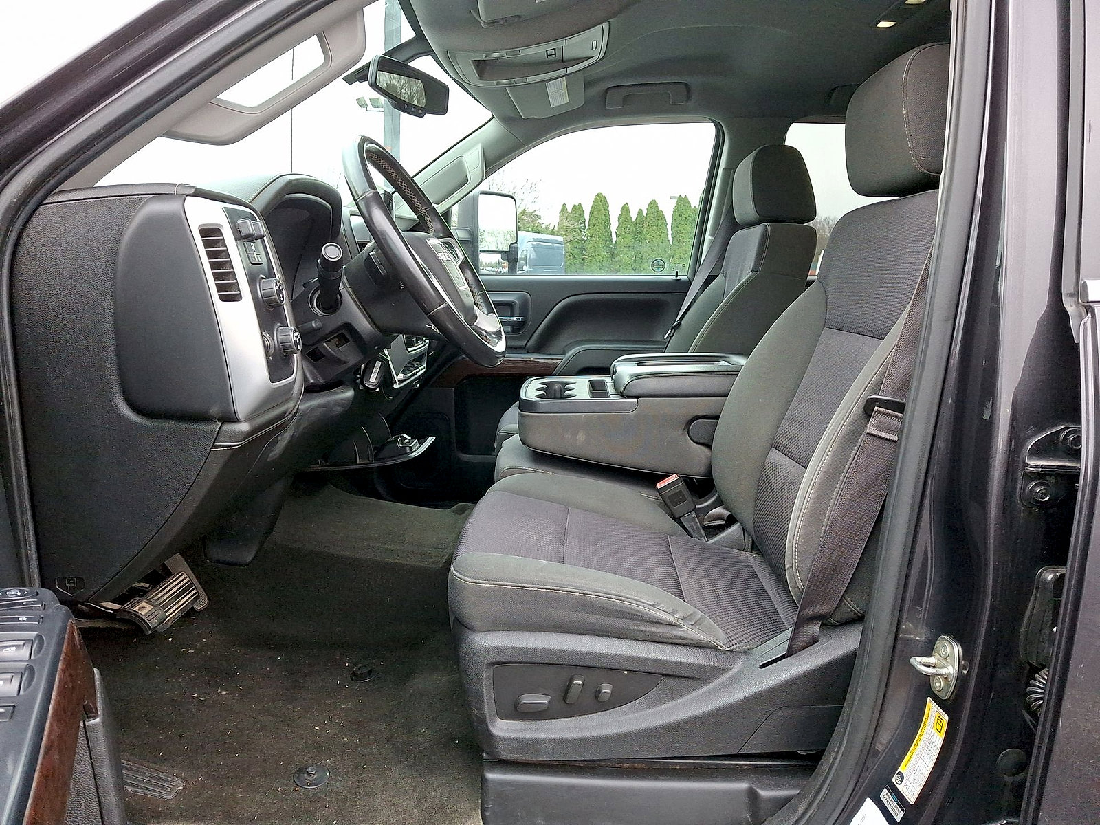 Used 2015 GMC Sierra 2500 SLE AWD/4WD image 11