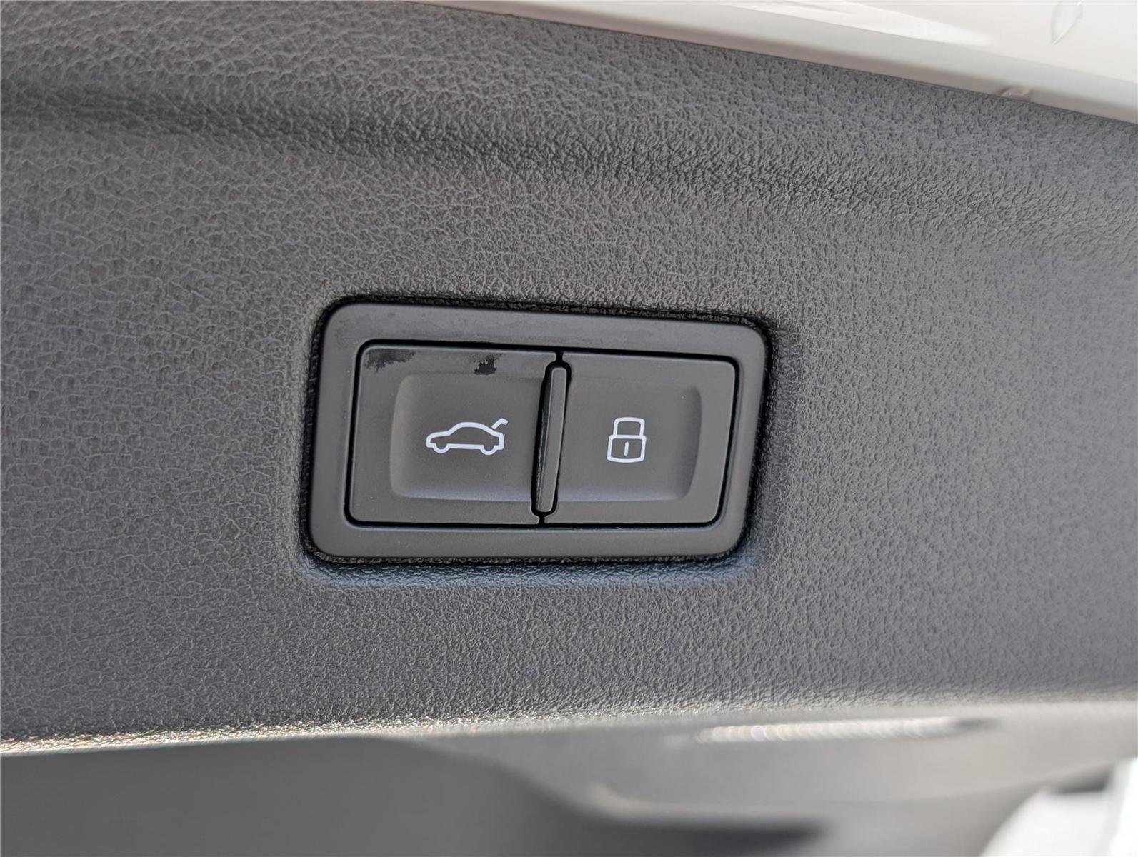 Used 2023 Audi A5 2.0T Premium w/ Convenience Package image 14