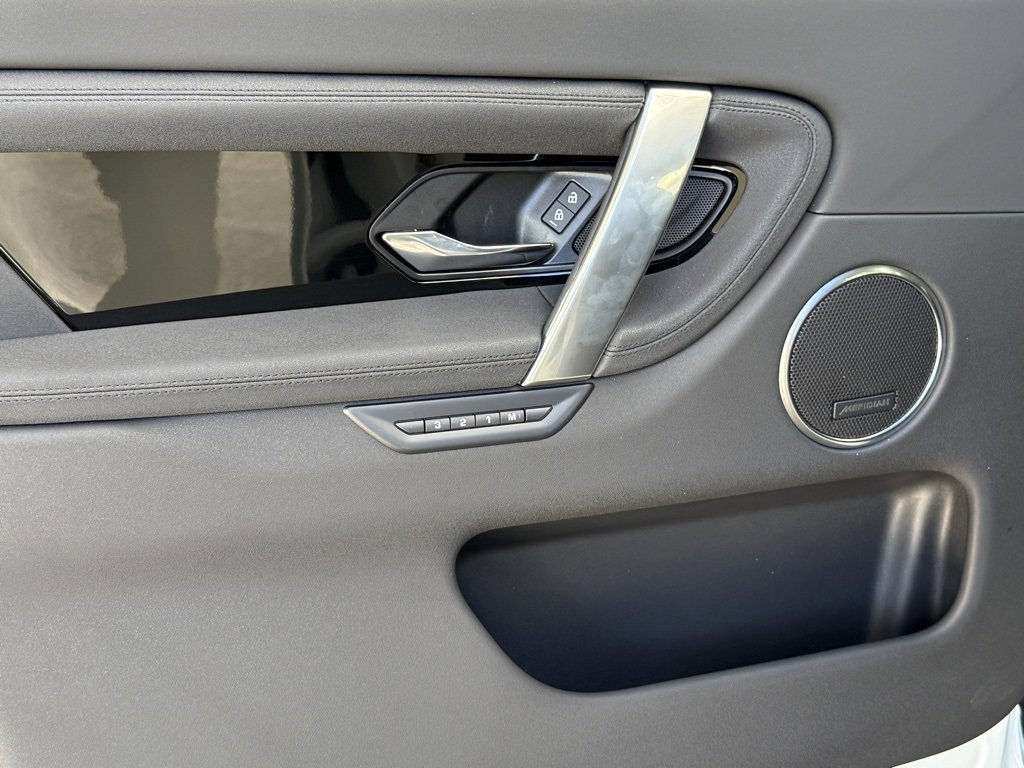 New 2025 Land Rover Discovery Sport S image 11