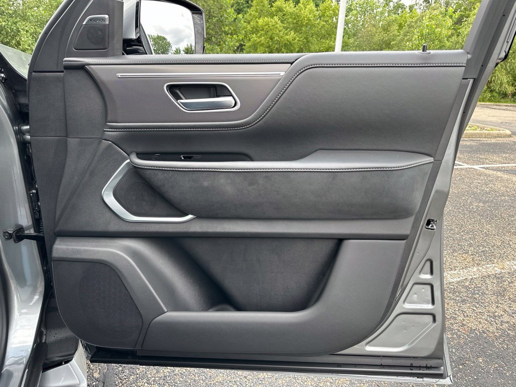 New 2027 INFINITI QX80 Luxe AWD/4WD image 12