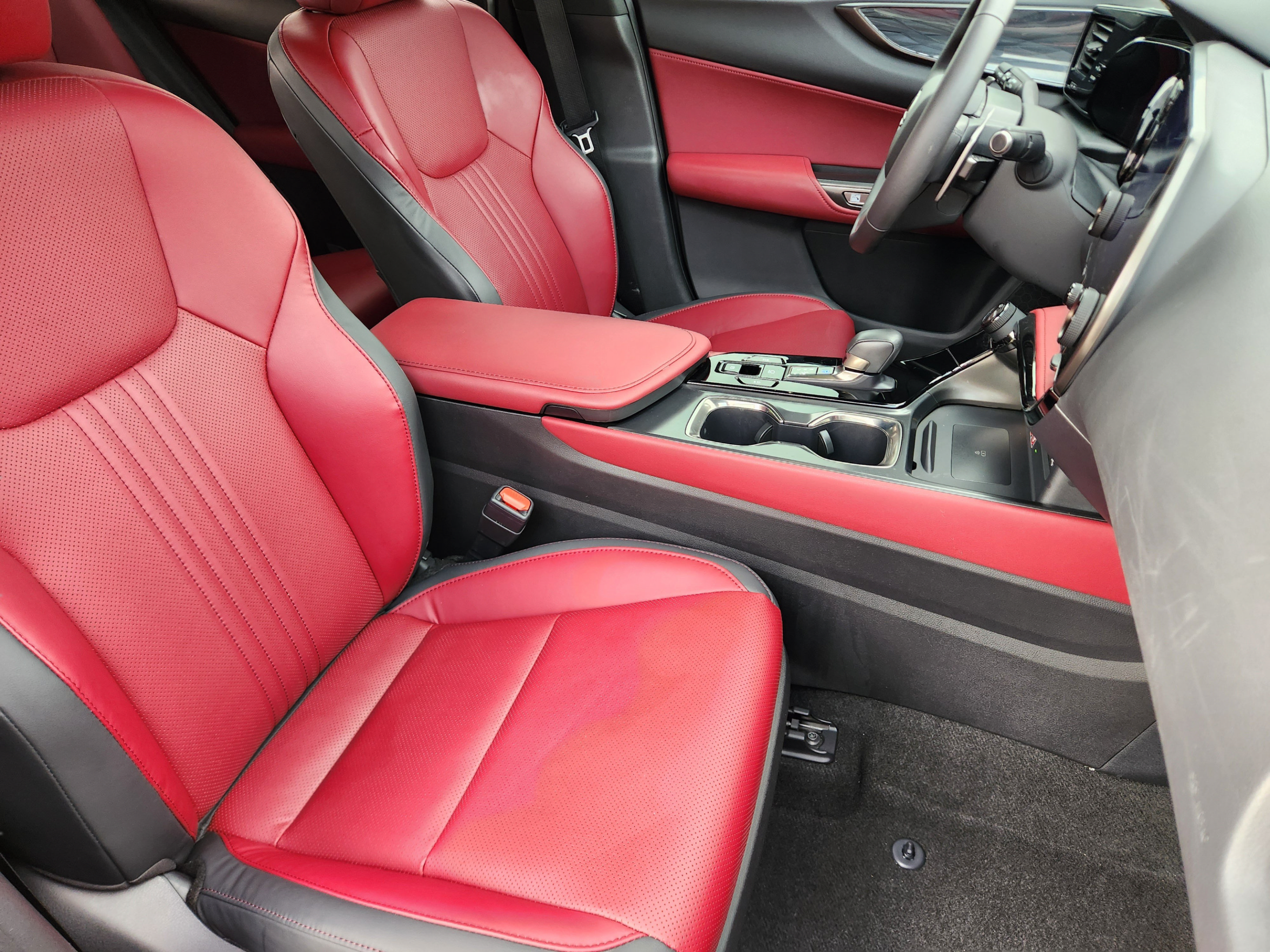Used 2024 Lexus NX 250 FWD image 6