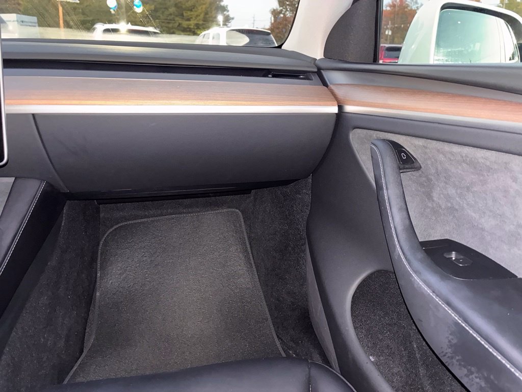 Used 2023 Tesla Model Y Long Range AWD/4WD image 43