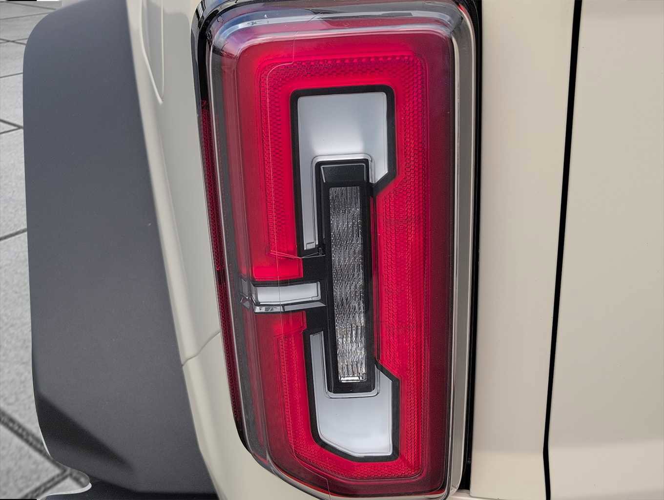 New 2025 Ford Bronco Badlands w/ Sasquatch Package image 16