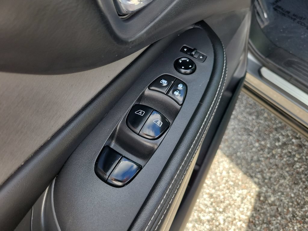 Used 2021 Nissan Murano S FWD image 12