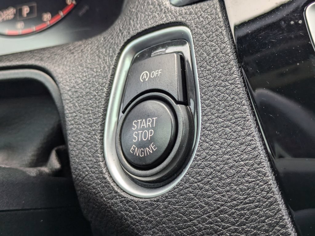 Used 2018 BMW 230i Convertible RWD image 27