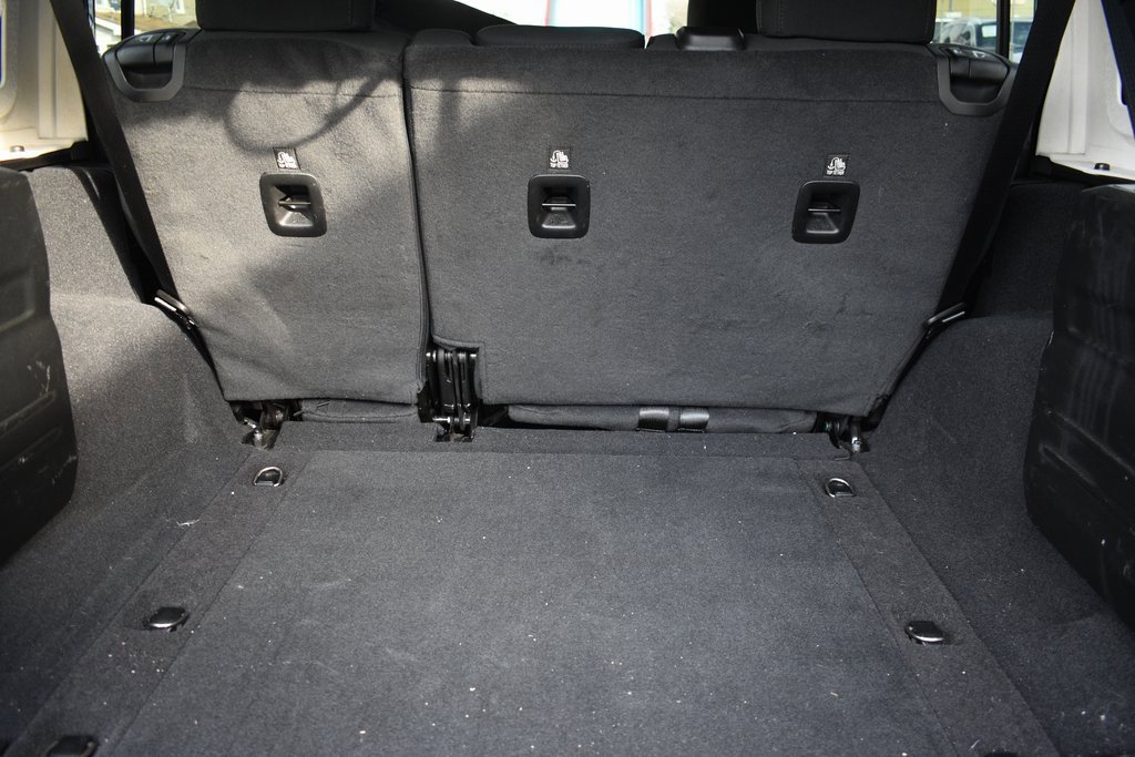 Used 2023 Jeep Wrangler Willys image 33