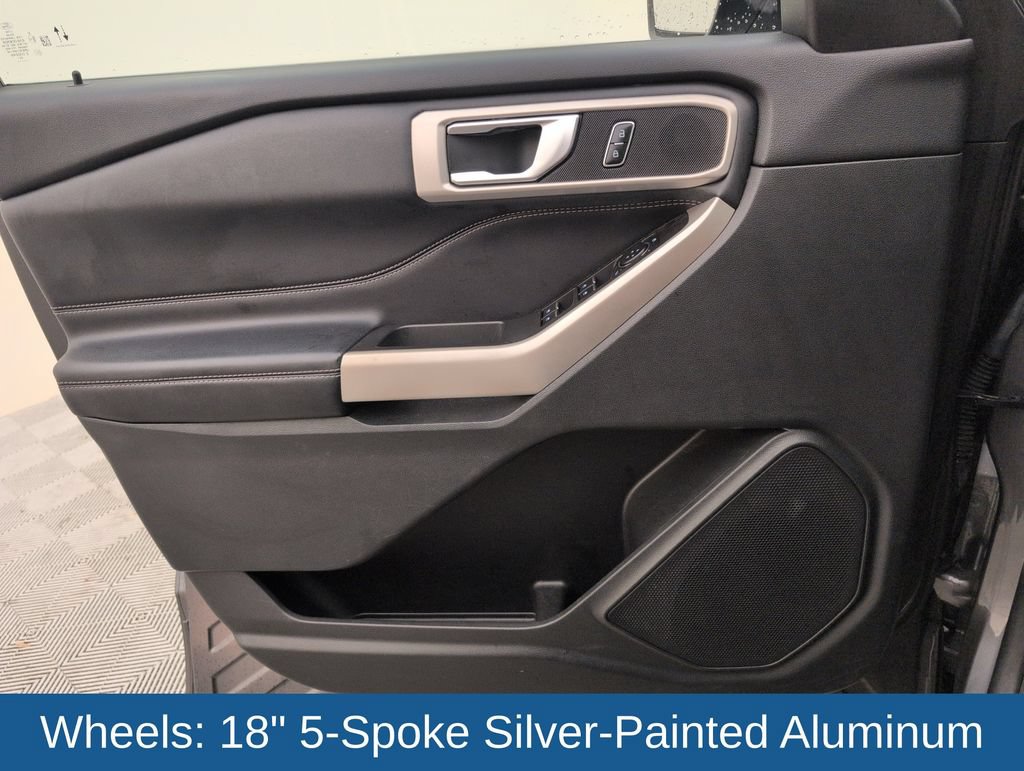 Used 2023 Ford Explorer XLT w/ Equipment Group 202A RWD image 32