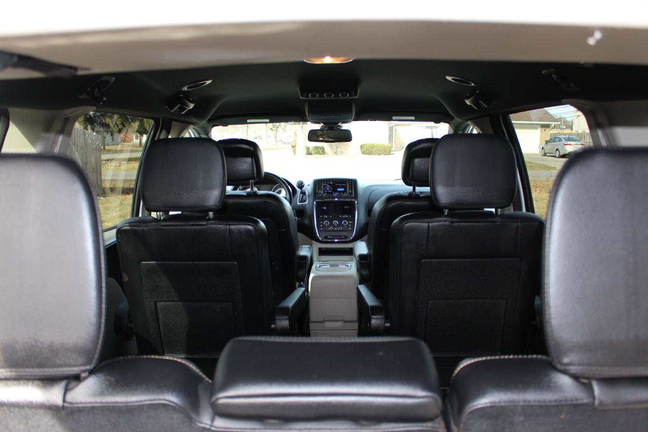 Used 2019 Dodge Grand Caravan SXT FWD image 40