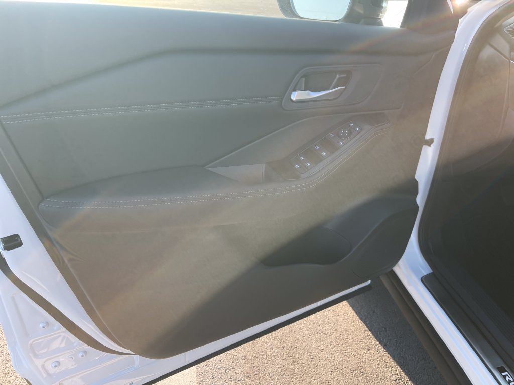 New 2026 Nissan Rogue Dark Armor AWD/4WD image 12