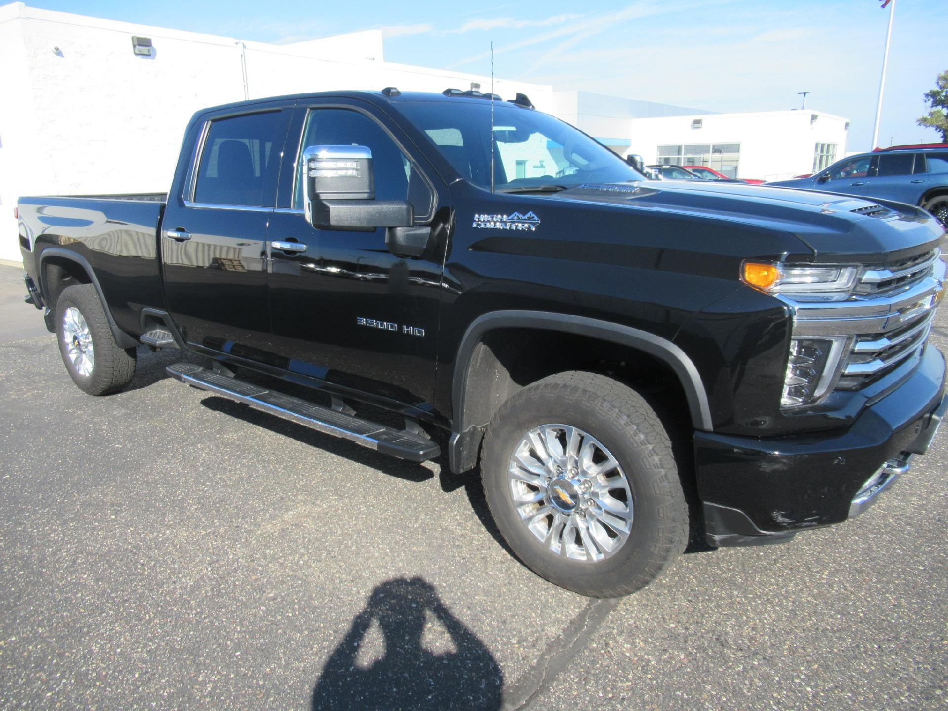 Certified 2023 Chevrolet Silverado 3500 High Country w/ Technology Package AWD/4WD image 3
