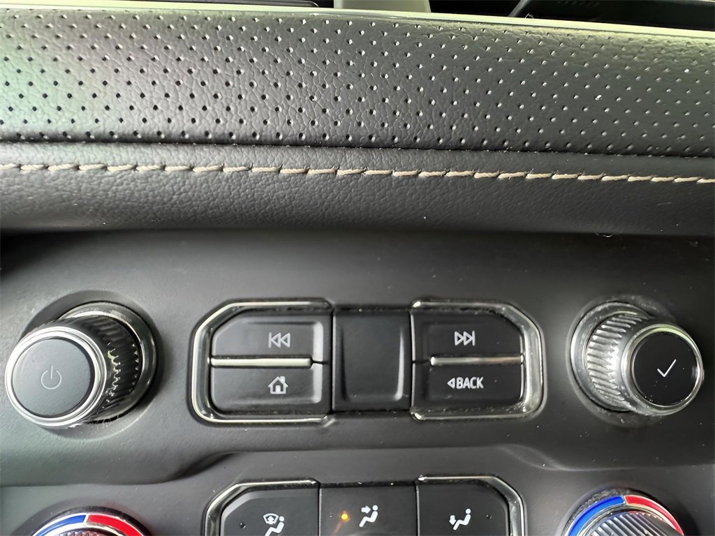 Used 2021 GMC Yukon SLT image 33