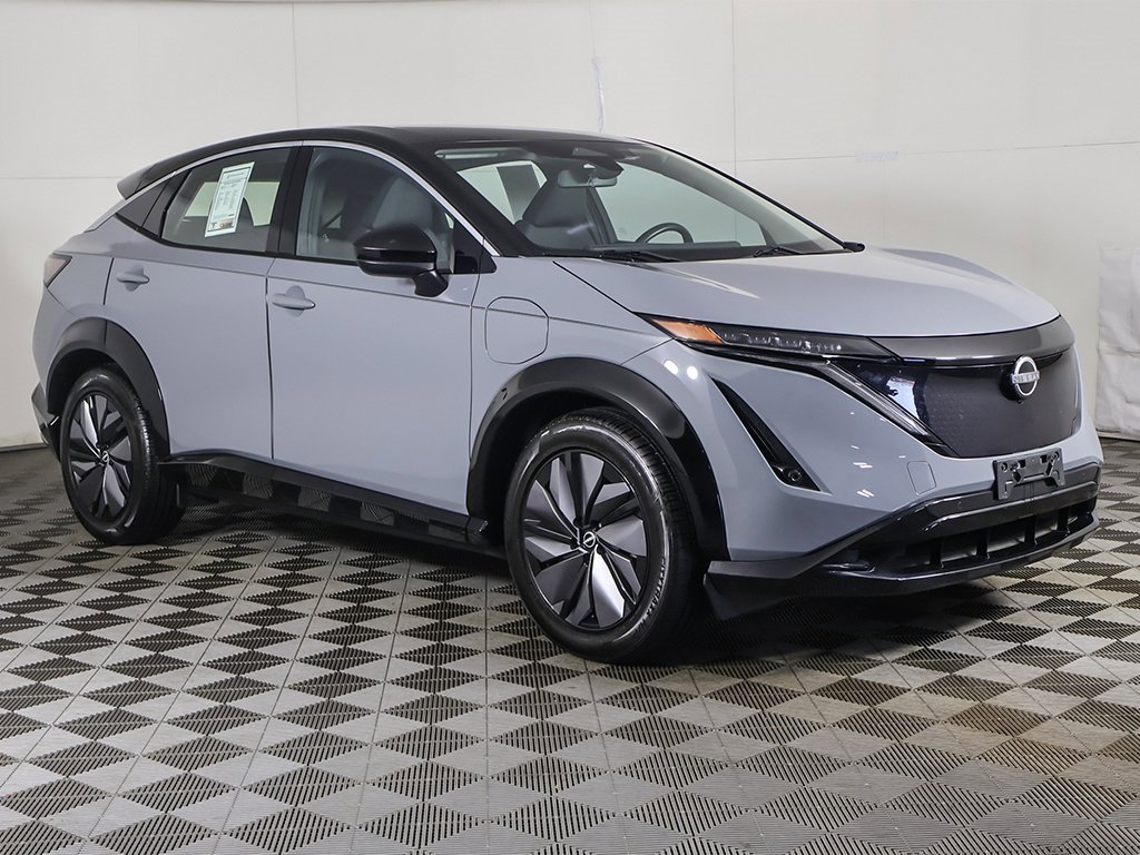 Used 2023 Nissan Ariya FWD image 2