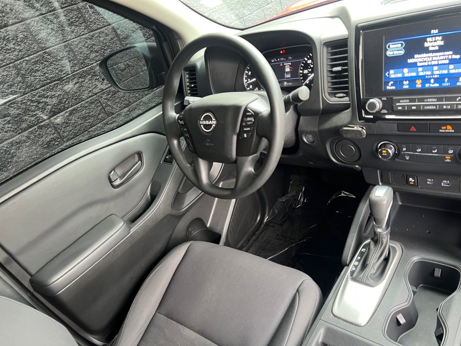 Used 2022 Nissan Frontier S w/ Technology Package RWD image 16