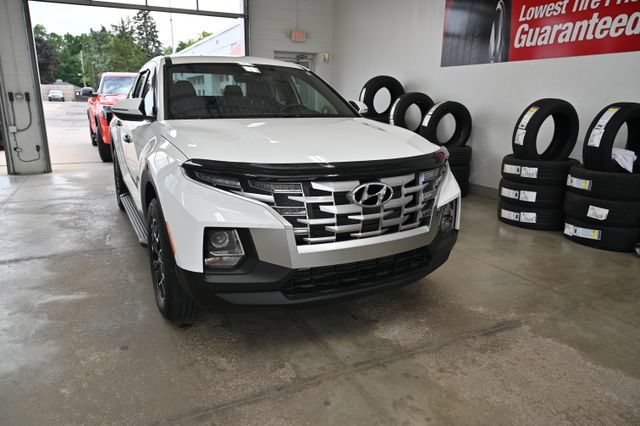 Used 2023 Hyundai Santa Cruz SEL AWD/4WD image 3