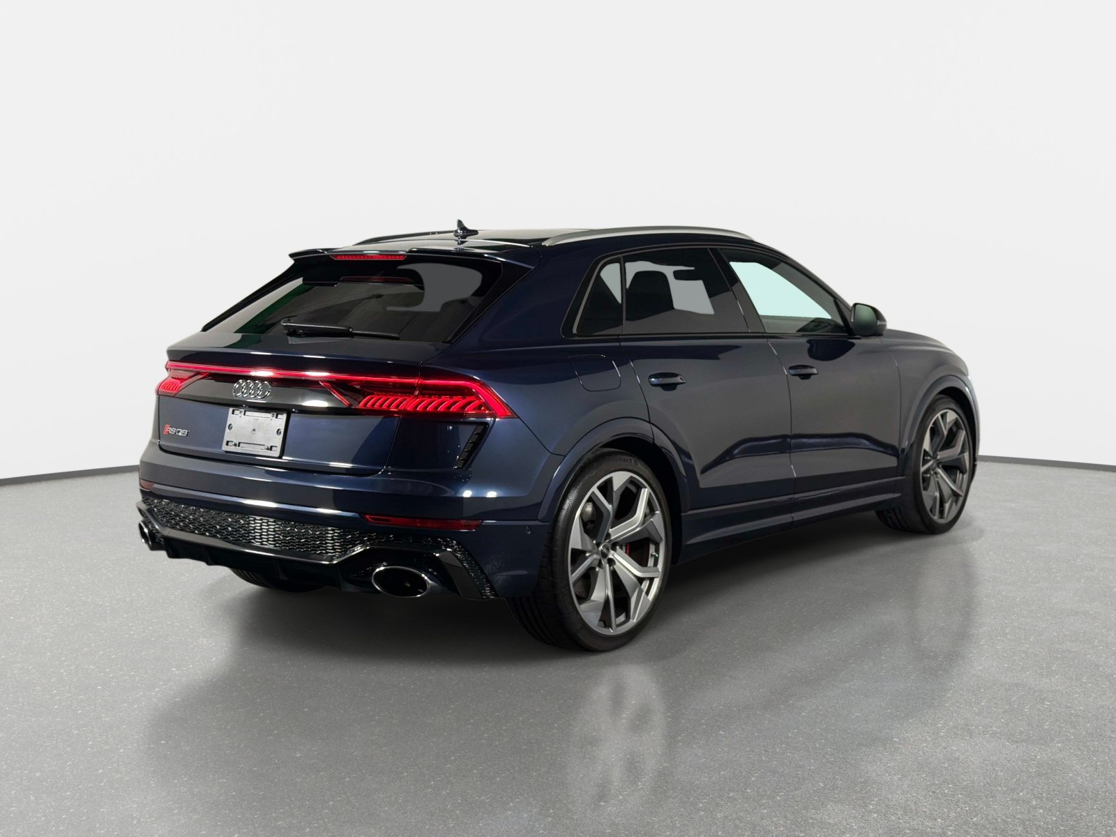 Used 2024 Audi RS Q8 AWD/4WD image 3