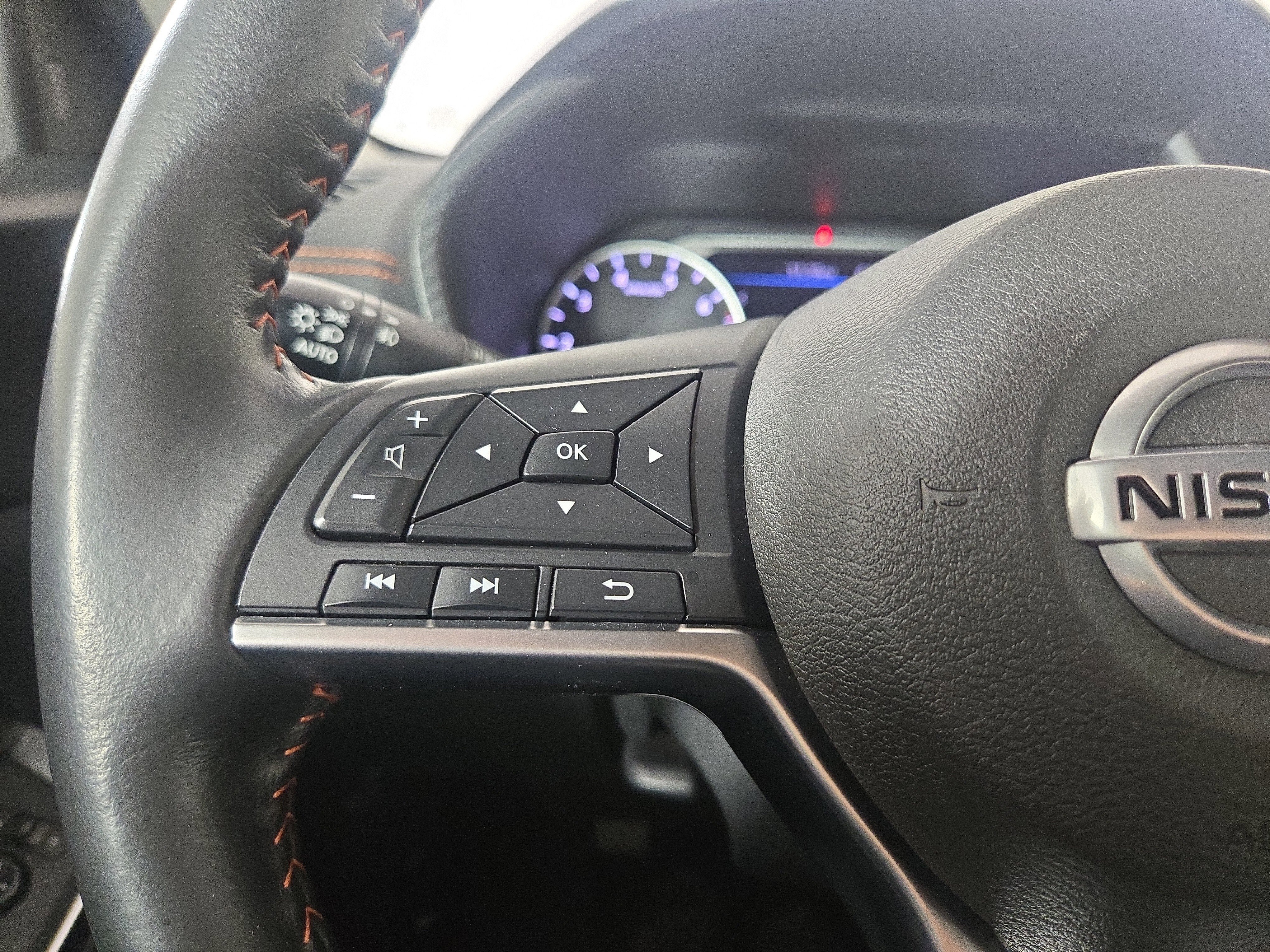 Used 2023 Nissan Sentra SR w/ Midnight Edition Package image 15